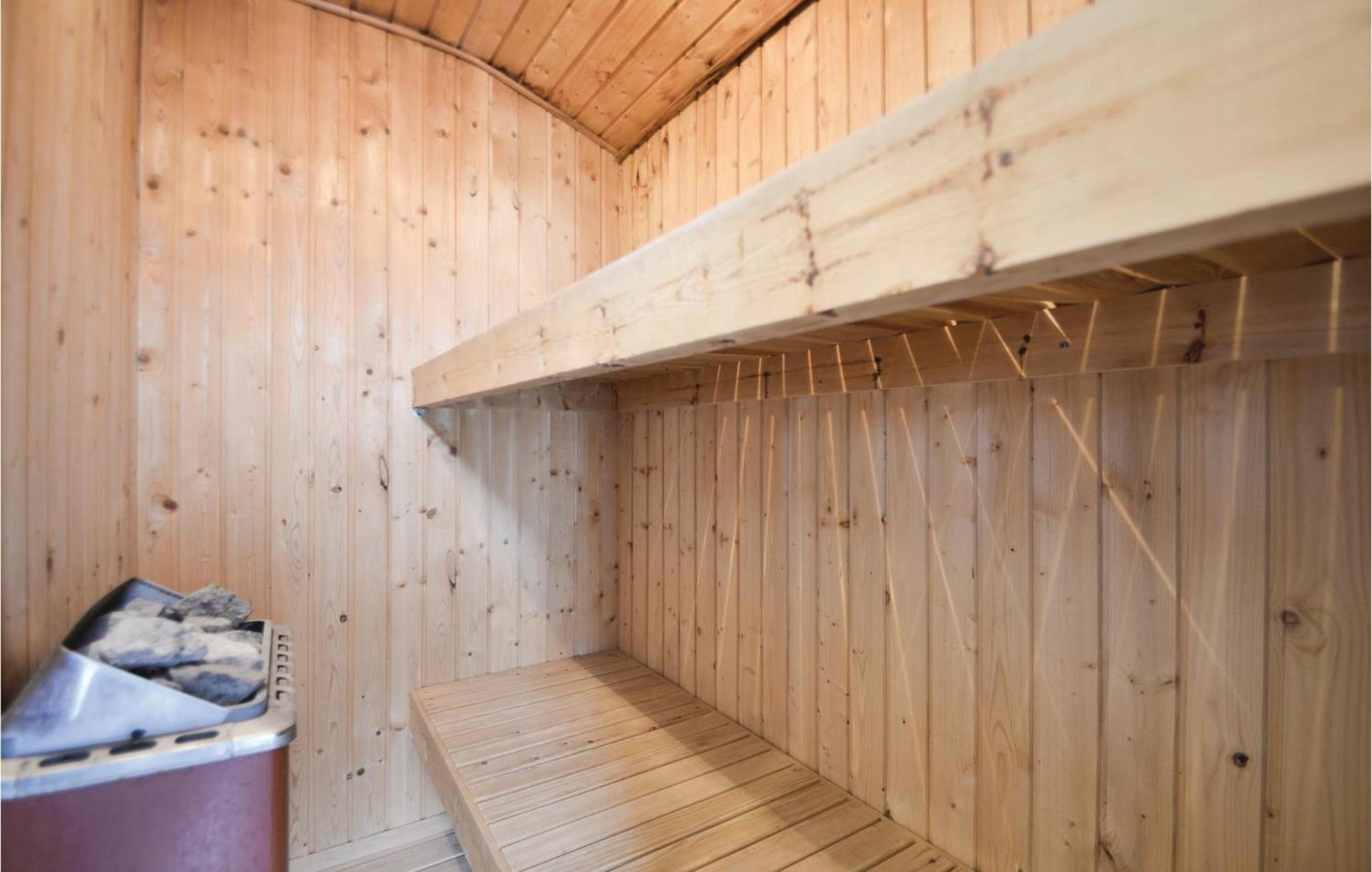 Amazing Home In Ebeltoft With Sauna 外观 照片